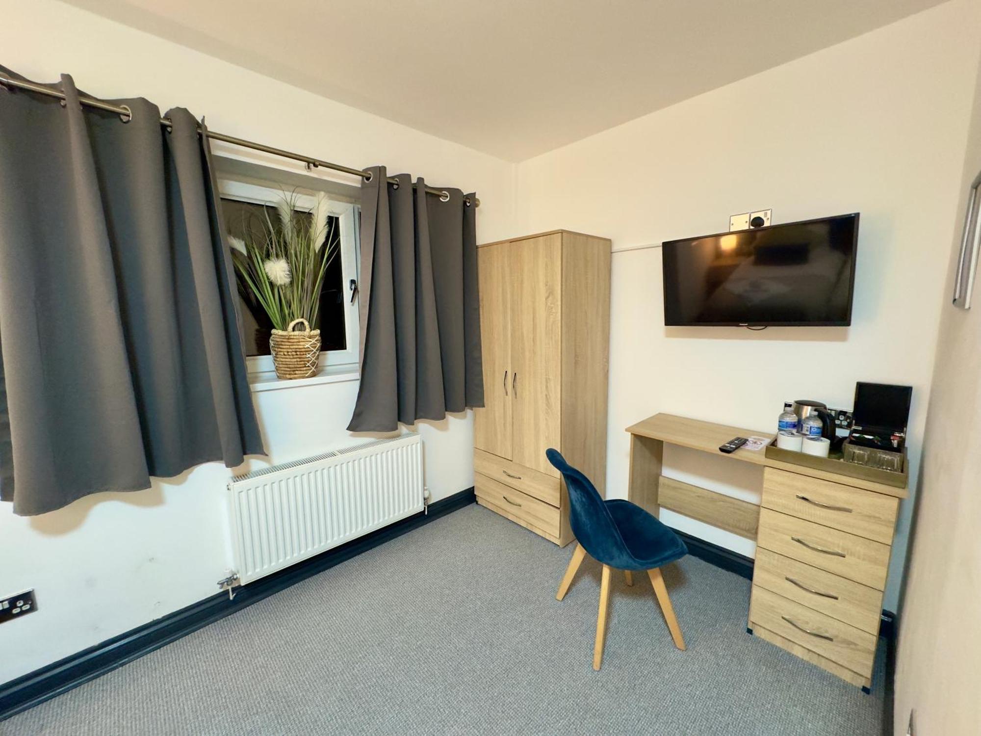Coastal Park Accommodation Лланеллі Екстер'єр фото