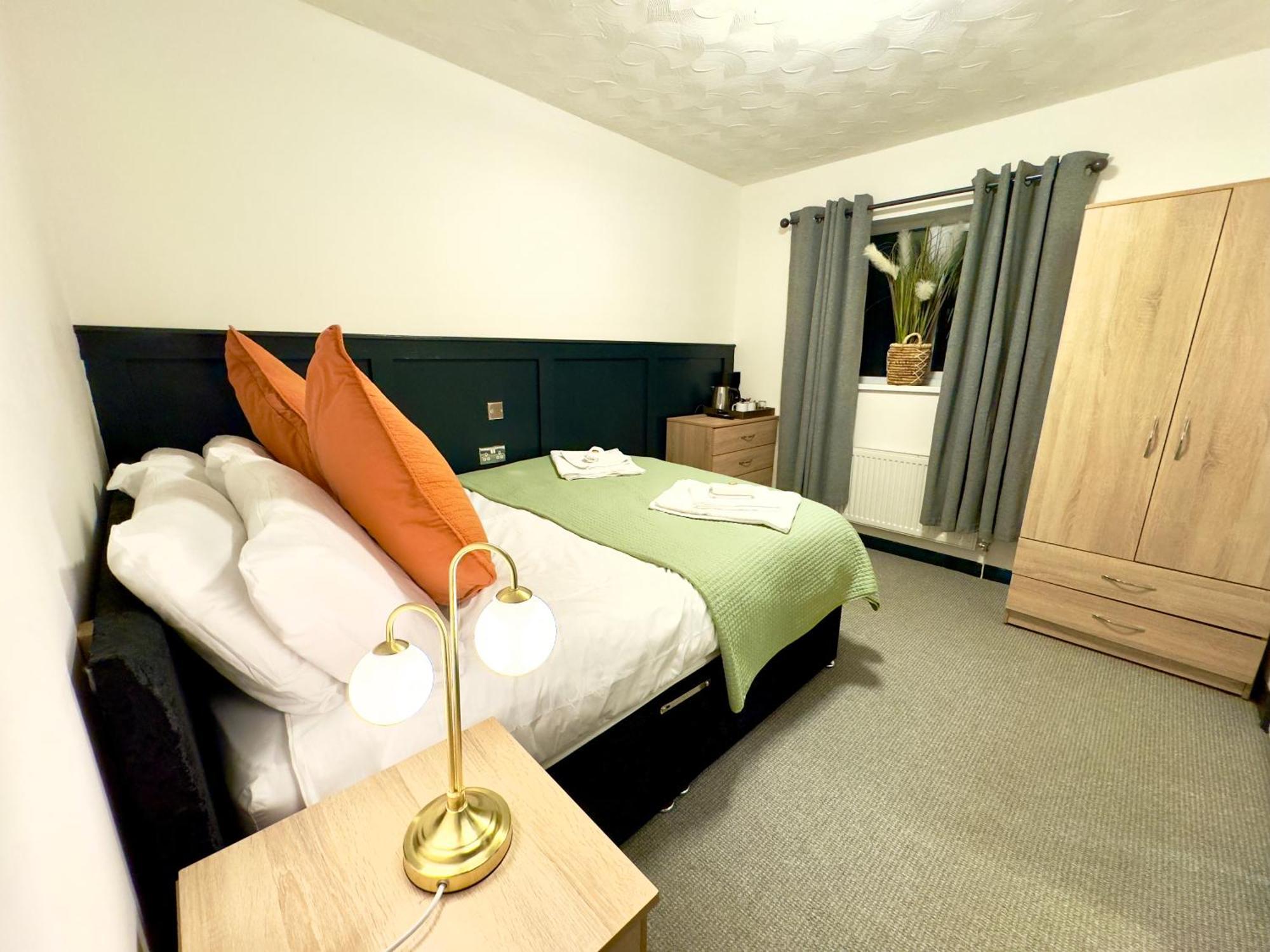 Coastal Park Accommodation Лланеллі Екстер'єр фото